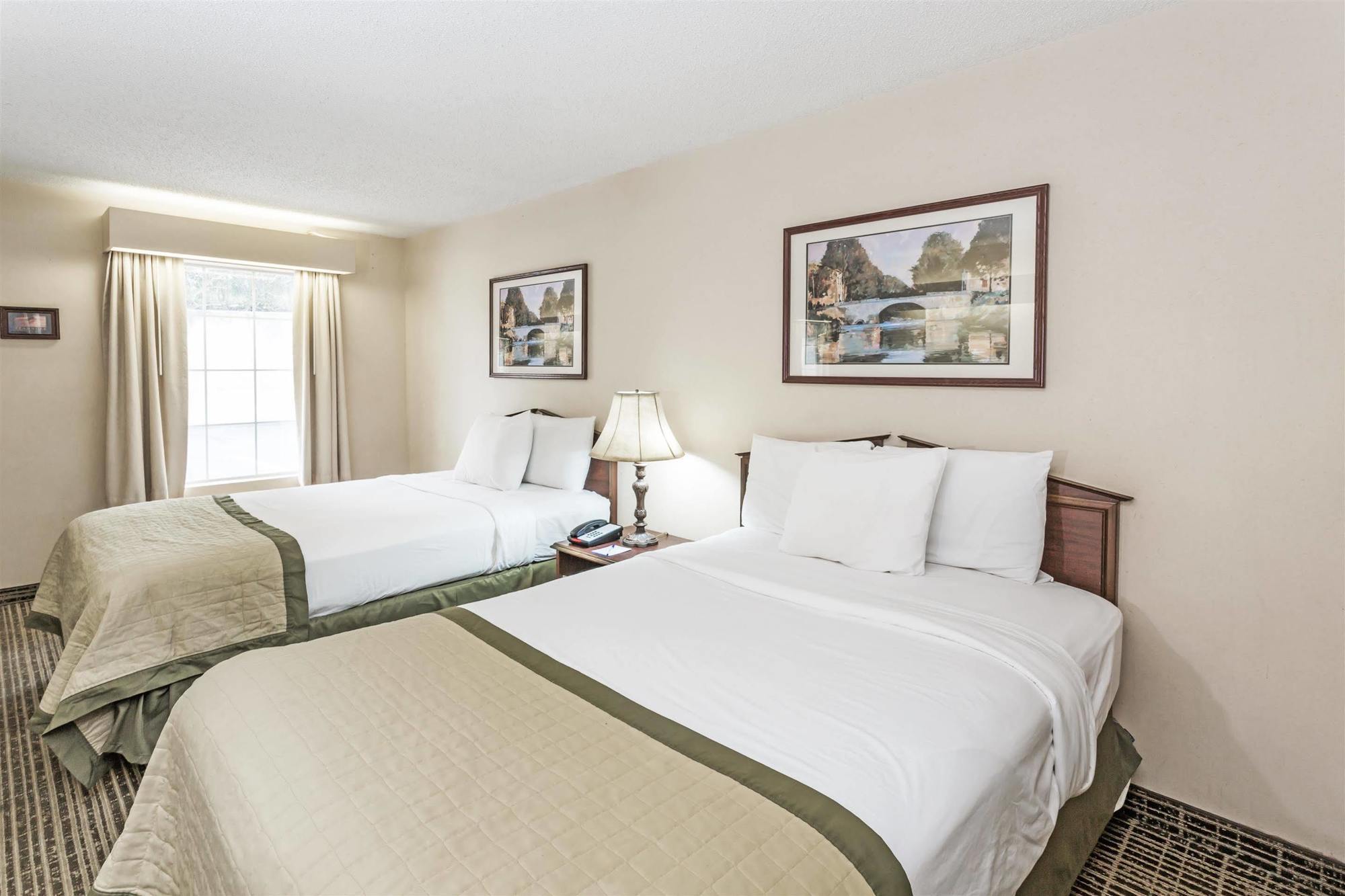 Baymont By Wyndham At Mall 2* Valdosta